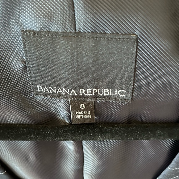 Banana Republic Fitted Vest - Picture 2 of 3